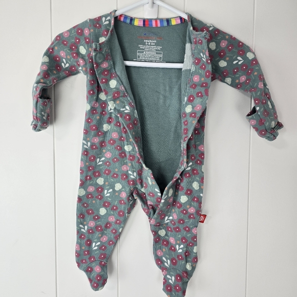 Magnetic Me Footie Floral Print Size Newborn - Picture 3 of 14